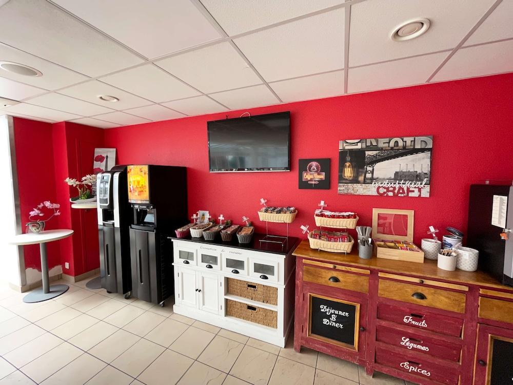 B&B Hotel Saint-Witz Roissy Buitenkant foto