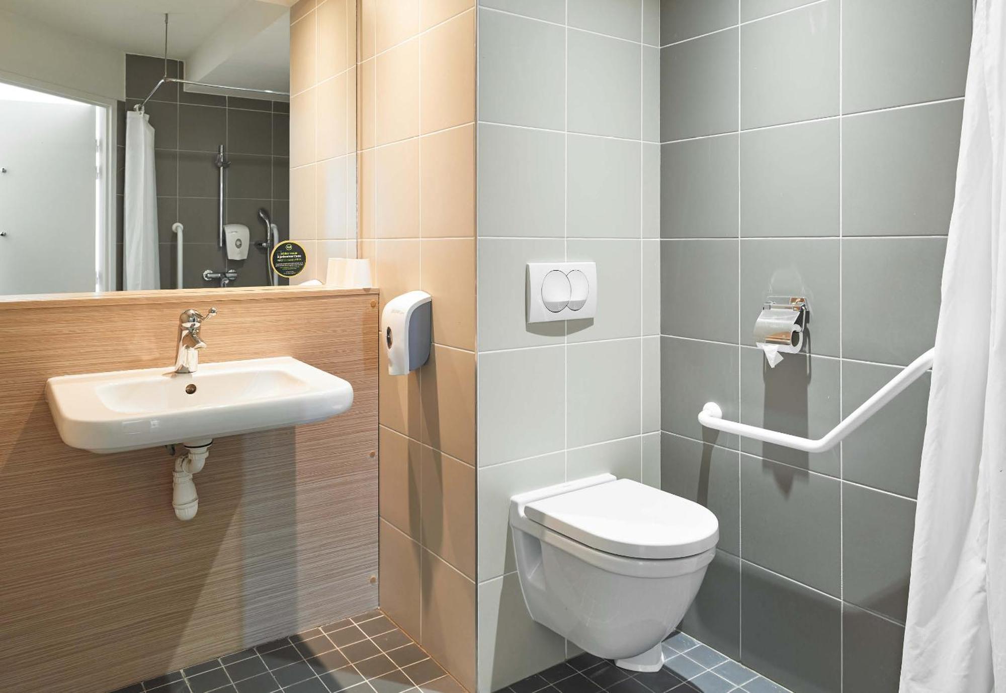 B&B Hotel Saint-Witz Roissy Buitenkant foto