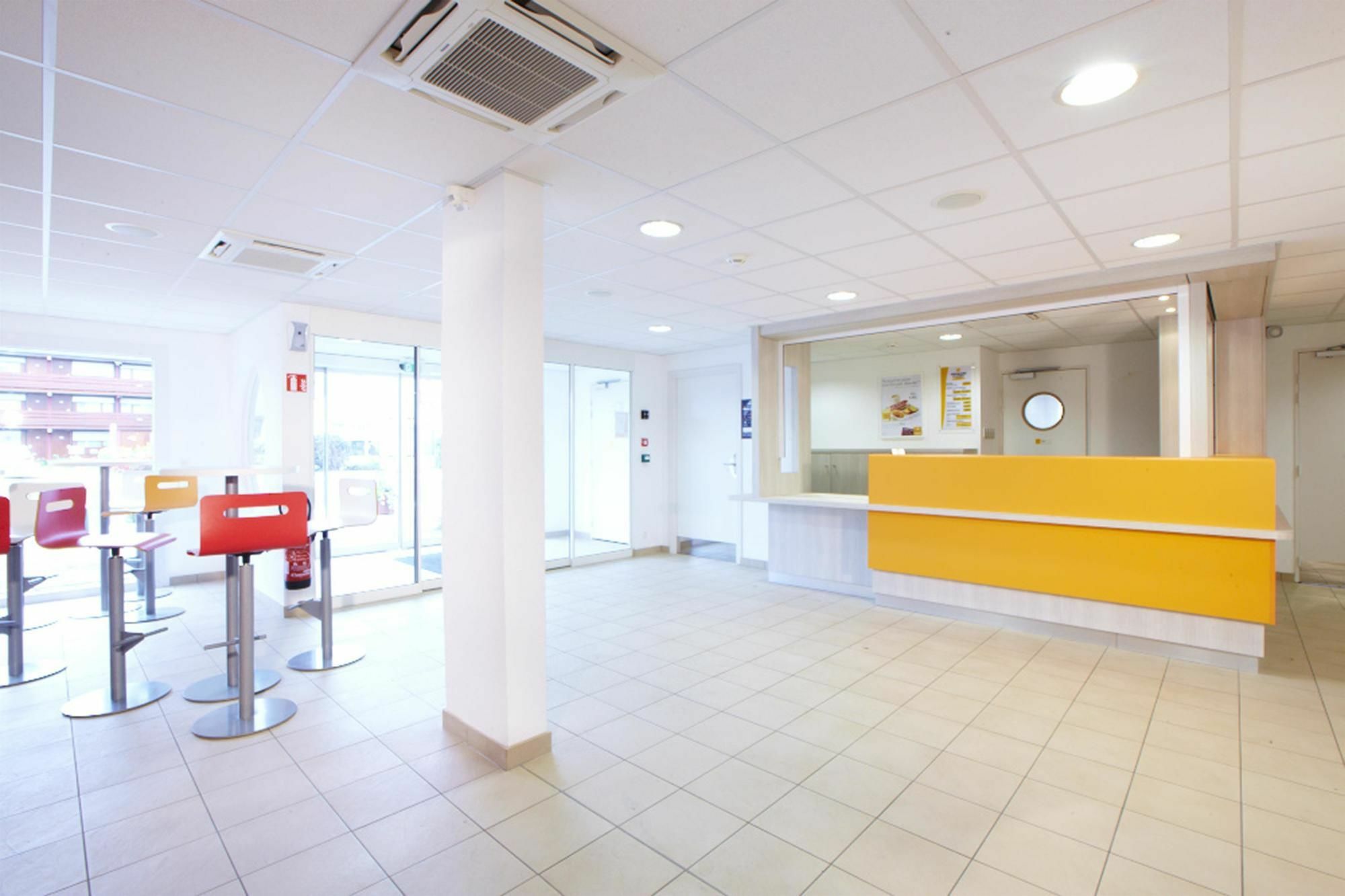 B&B Hotel Saint-Witz Roissy Buitenkant foto