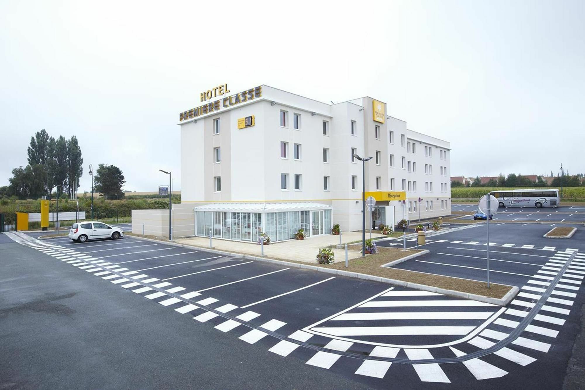 B&B Hotel Saint-Witz Roissy Buitenkant foto